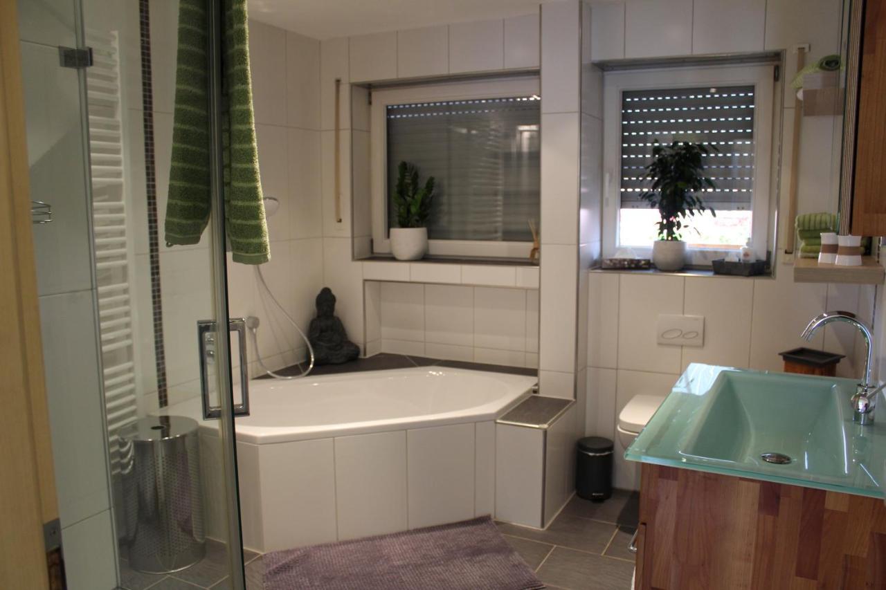 Oberschwarzach Ferienwohnung Forellenhof מראה חיצוני תמונה
